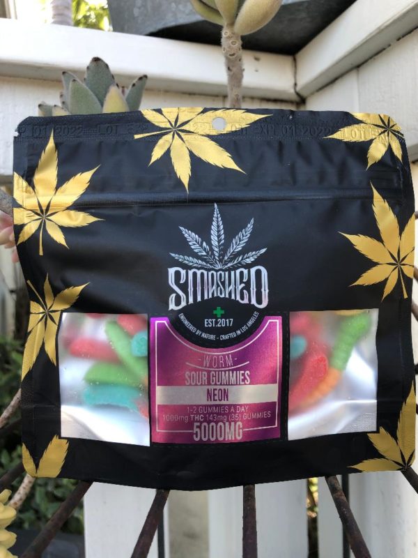 Smashed 5000 mg Neon Sour Worms