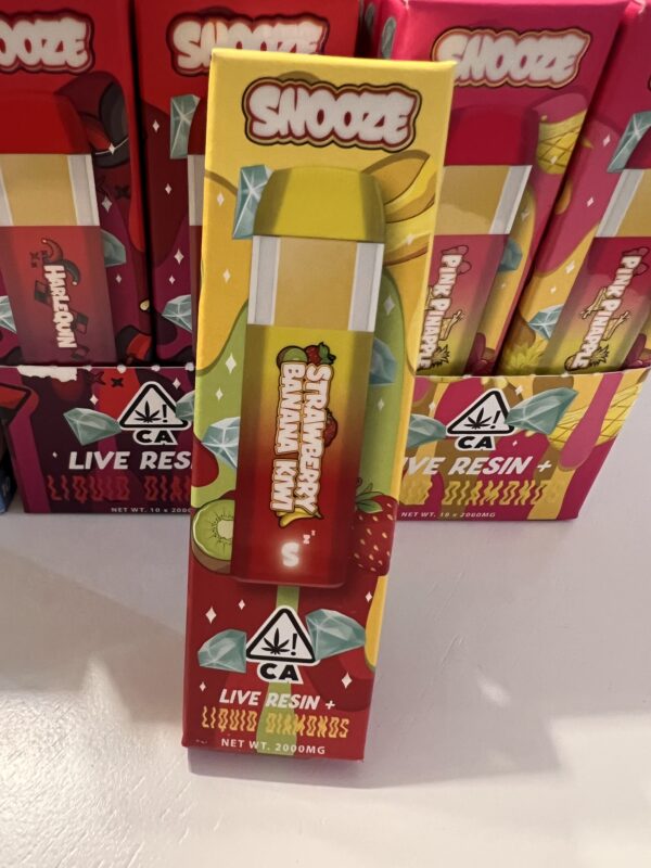 Snooze - Strawberry Banana Kiwi - Live Resin+Liquid Diamonds  - Hybrid - 2g Disposable