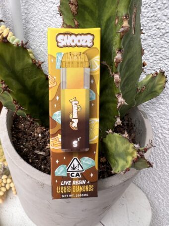 Snooze - Lemon Pie - Live Resin+Liquid Diamonds  - Sativa - 2g Disposable