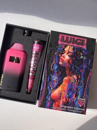 LUIGI  - Disposable - Kefir Fruit Cocktail - Hybrid -  (Live Resin Liquid Diamonds) 2G+Pre-Roll