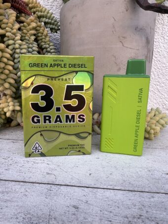 Blinkers Disposable  - Green Apple Diesel - Sativa - 3.5grams